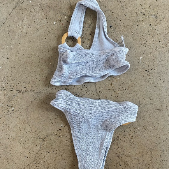 Cleonie Bikini Set - Picture 2 of 3